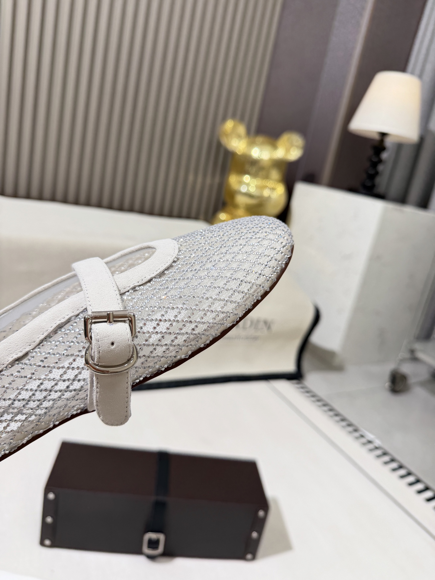 Women's high heels